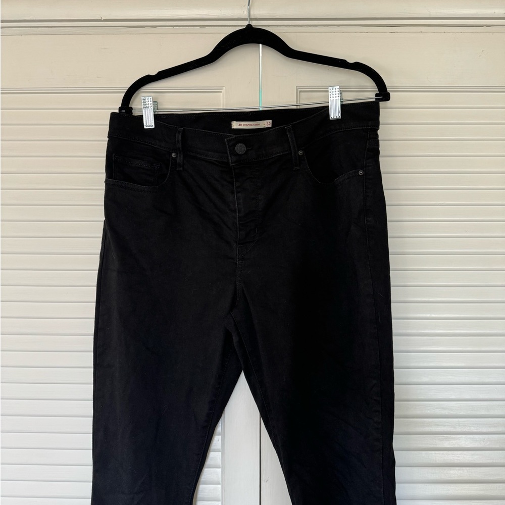 Levi’s Shaping Skinny Jeans
